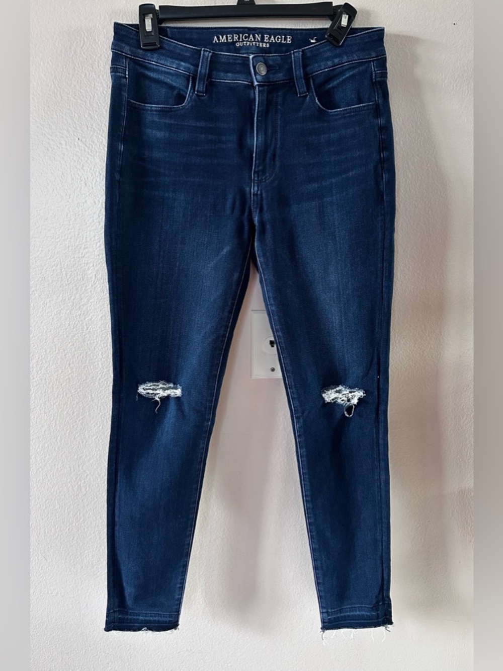 American Eagle Dark Blue Distressed Skinny Jeans Size 8 | High-Rise Jeggings